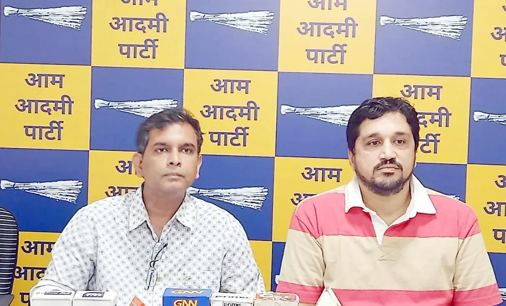 ”प्रमोद सावंत यांनी केजरीवाल यांची नक्कल करण्याचा प्रयत्न केला”