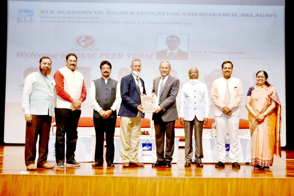 केएलई स्वायत्त विद्यापीठाला ‘ए’ग्रेड मानांकन