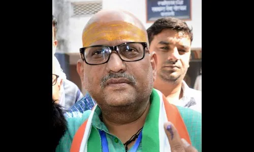 काँग्रेस उमेदवारावर राजदोहाचा गुन्हा