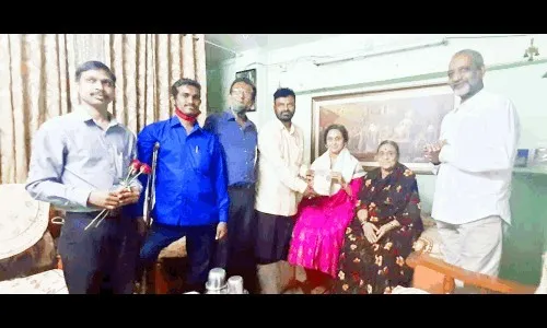 मराठी भाषेचे तेज शब्दात