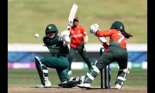 दक्षिण आफ्रिकेचा इंग्लंडवर विजय