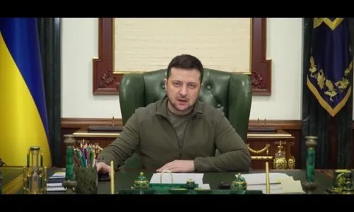 रशियाबद्दल भीती वाटते हे मान्य करा!