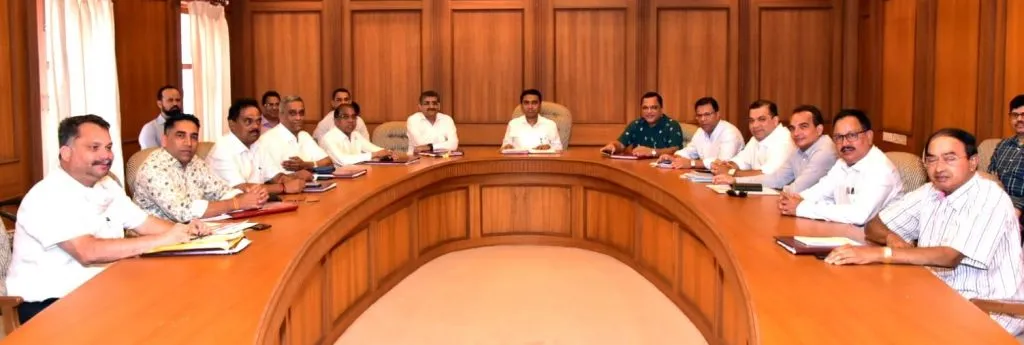 प्रतापसिंह यांच्या कॅबिनेट दर्जावर ठाम