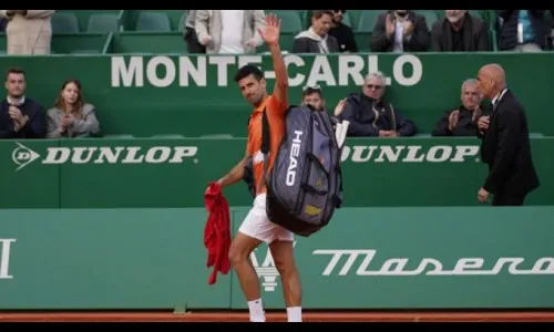 जोकोविचला पराभवाचा धक्का