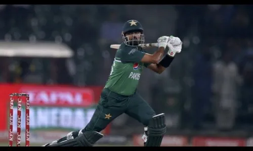 ऑस्ट्रेलियाला हरवून पाकची मालिकेत बरोबरी