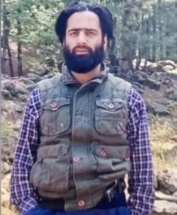 बारामुल्ला चकमकीत दहशतवादी ‘कांतरू’सह तिघांना कंठस्थान