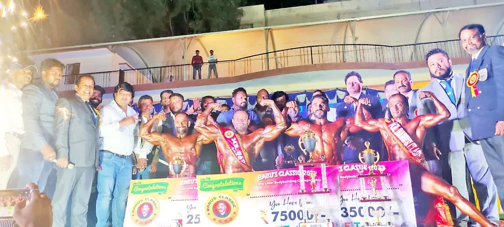 नित्यानंद कोटीयन मि.बाबूज क्लासिकचा मानकरी