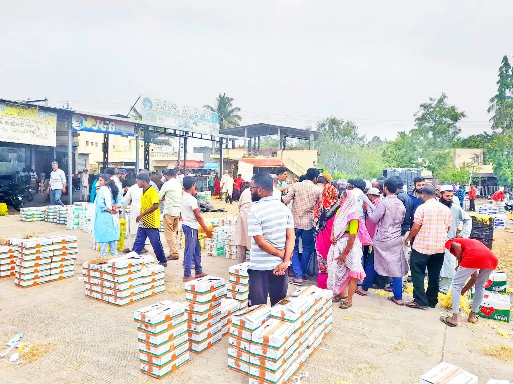 देवगड, कर्नाटक हापूसचे दर अद्यापही तेजीत