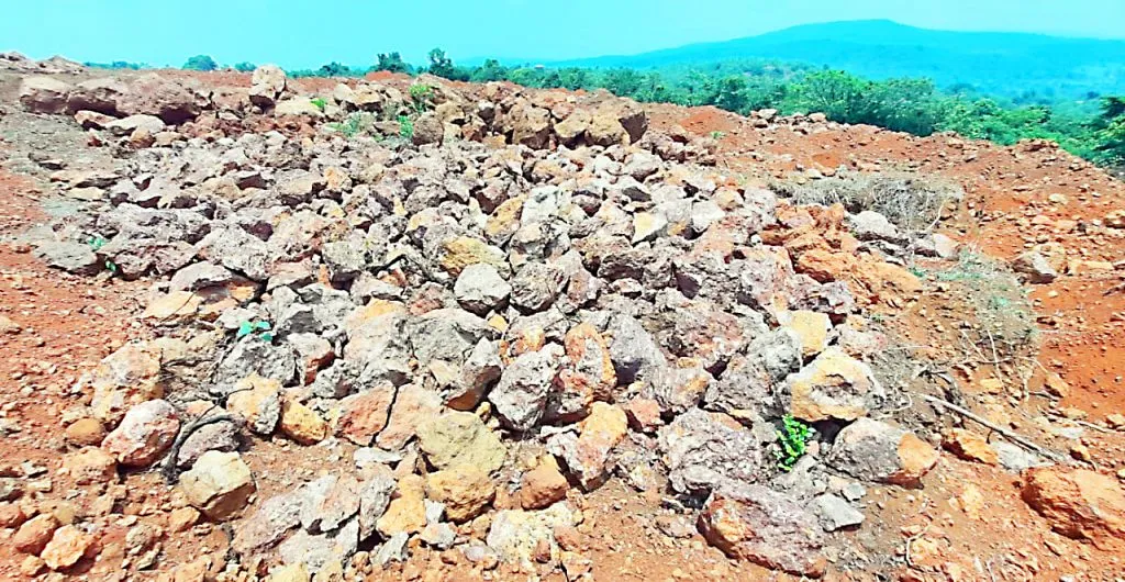 आमटेतील खनिज उत्खनन बंद