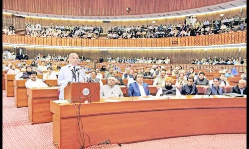 पाकिस्तानात सत्तापालट