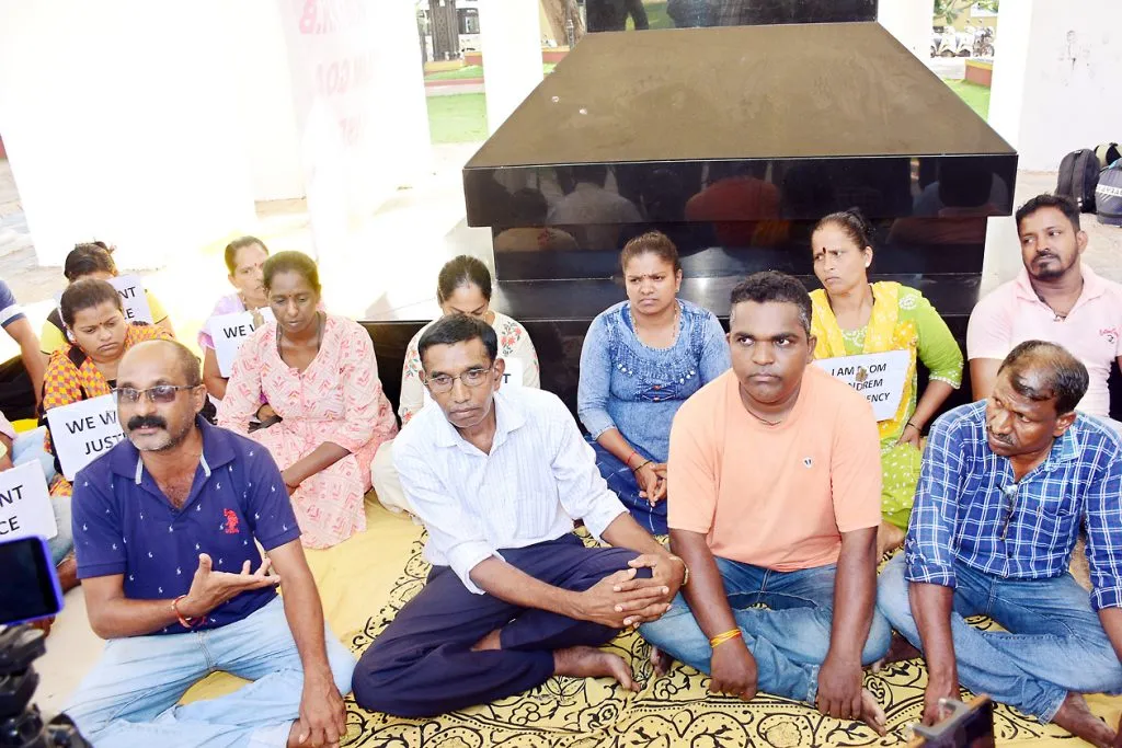 सरकार आम्हाला सेवेत का घेत नाही