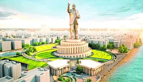 भारतरत्न डॉ. बाबासाहेब आंबेडकर यांच्या पुतळ्याची मंत्र्यांकडून पाहणी