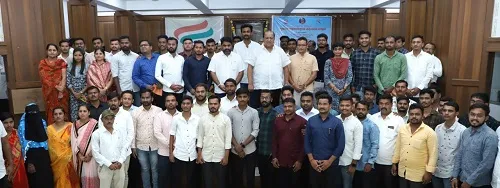 लोकाभिमुख होण्याबरोबरच पालकांचीही काळजी घ्या : पालकमंत्री सतेज पाटील