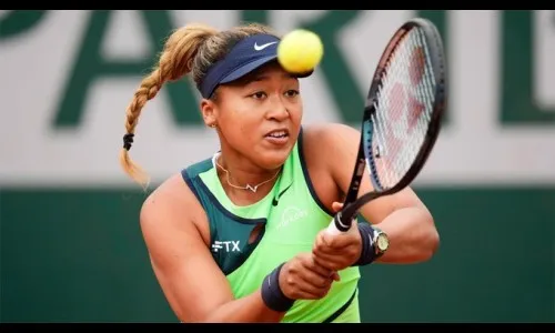 नाओमी ओसाका पहिल्याच फेरीत पराभूत, स्वायटेक विजयी