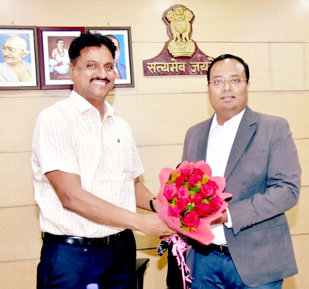 नितेश पाटील नवे जिल्हाधिकारी