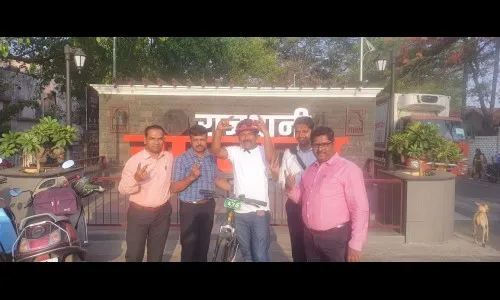 संतोष जगदाळेंकडून राजर्षी शाहु महाराजांना अनोखे अभिवादन