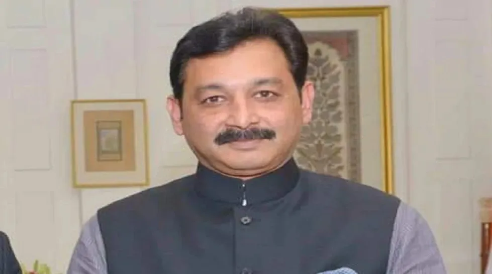 संभाजीराजे पहाटेच कोल्हापूरला रवाना, शिवसेनेची ऑफर नाकारली?