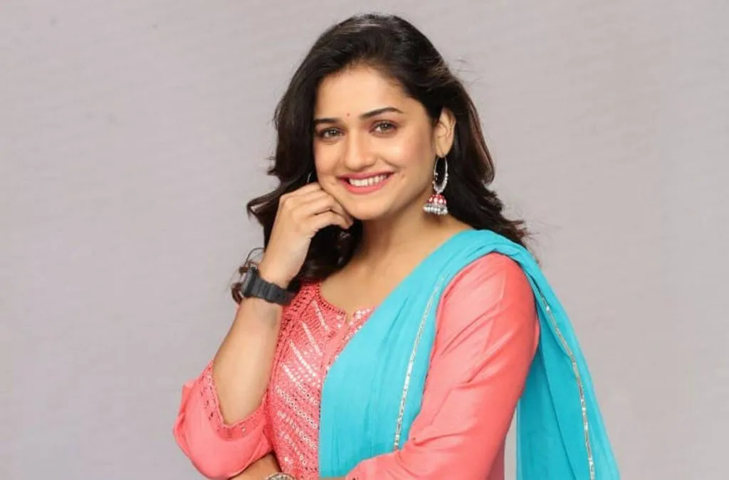 ‘मन उडू उडू झालं’ मालिकेला हृताने दिला निरोप ?