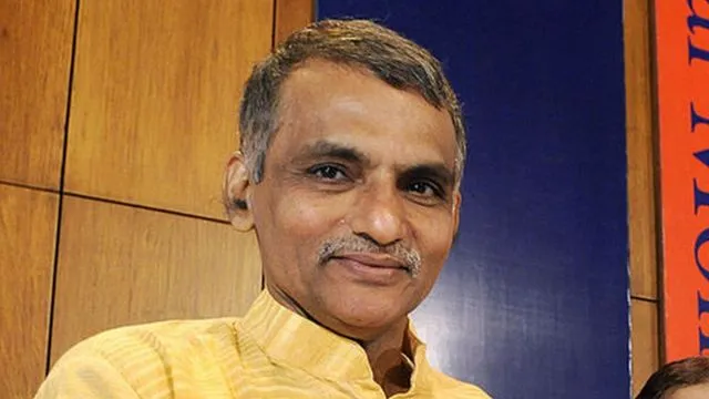 डॉ. प्रकाश आमटे पुण्यातील खासगी रुग्णालयात दाखल