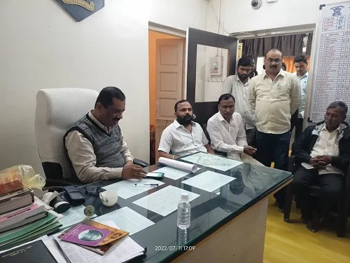 Satara; वाई पोलिसांनी बेंदूर सणाच्या पार्श्वभुमीवर बैल मालकांना बजावल्या नोटीसा