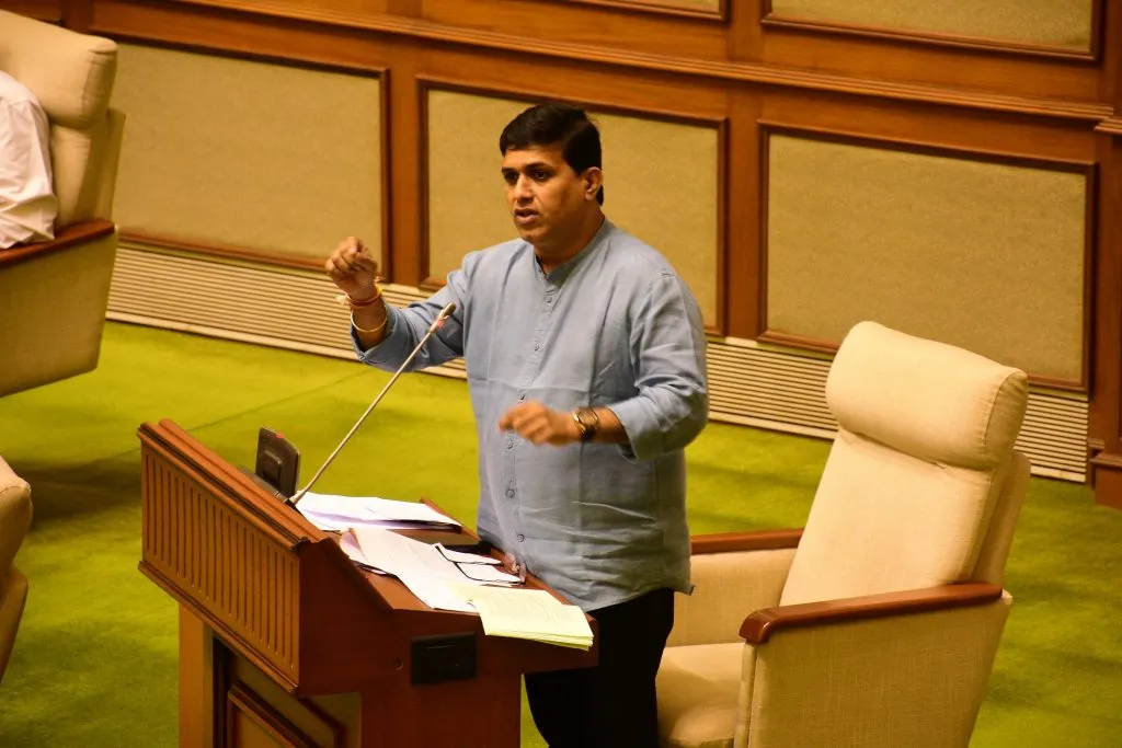 धूर फवारणीतून डेंग्यू नियंत्रणात येणे कठीण