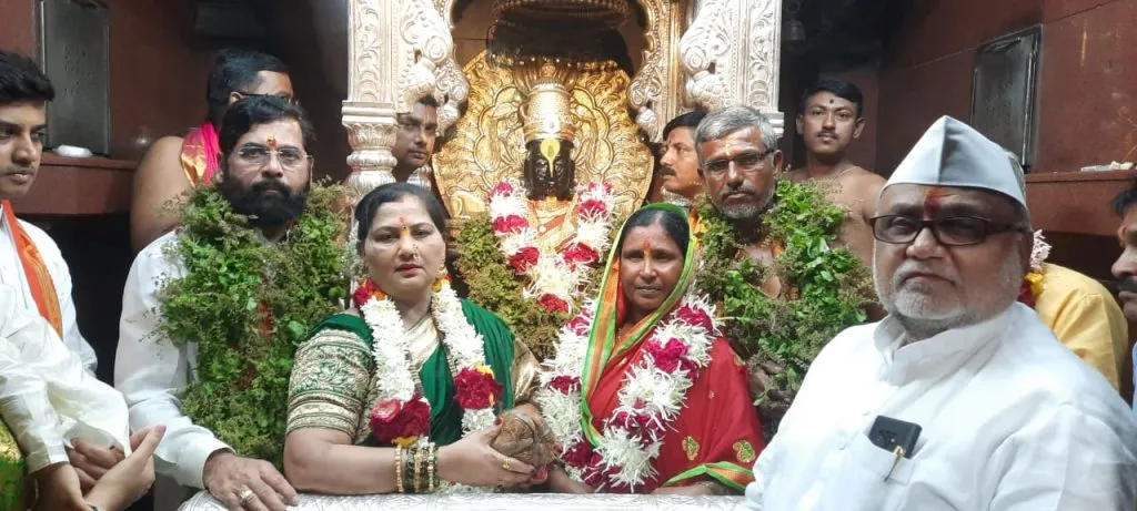 ‘बा विठ्ठला’ लोकांच्या जीवनात सुख व समृद्धी येऊ दे