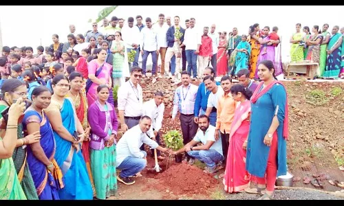 धर्मस्थळ ग्रामविकास योजनेंतर्गत मण्णूर येथे वृक्षारोपण