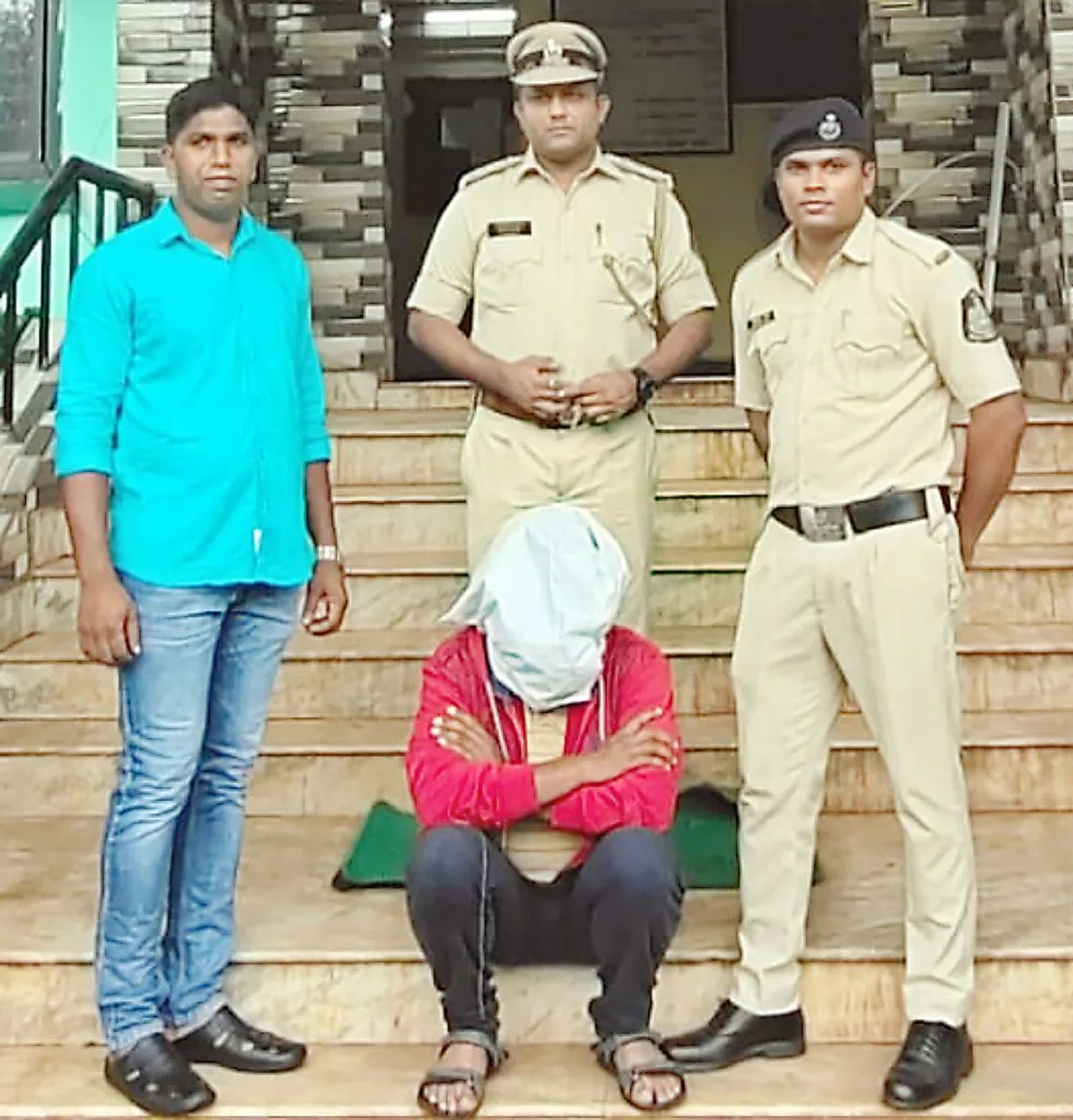 खुनानंतर 20 वर्षानी जेरबंद