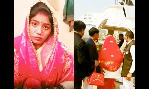 जनतेवर निर्बंध… स्वतः अनिर्बंध