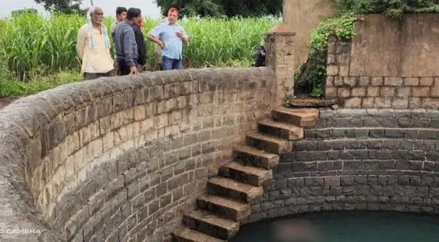 मुतगा येथे शीर विरहित धड आढळल्याने खळबळ