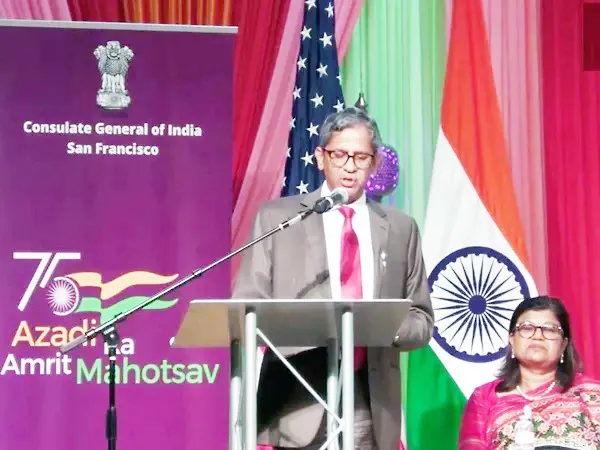 राजकीय अजेंडय़ानुसार कोर्ट चालावे अशी ‘त्यांची’ इच्छा!