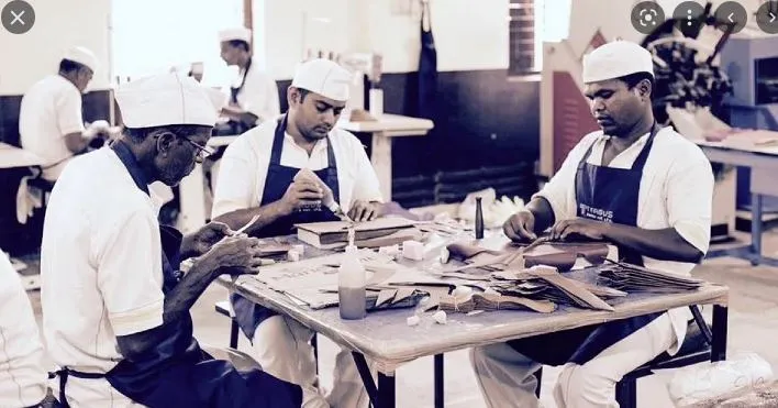 कैद्यांना शिक्षेत विशेष सूट देण्याचा विचार