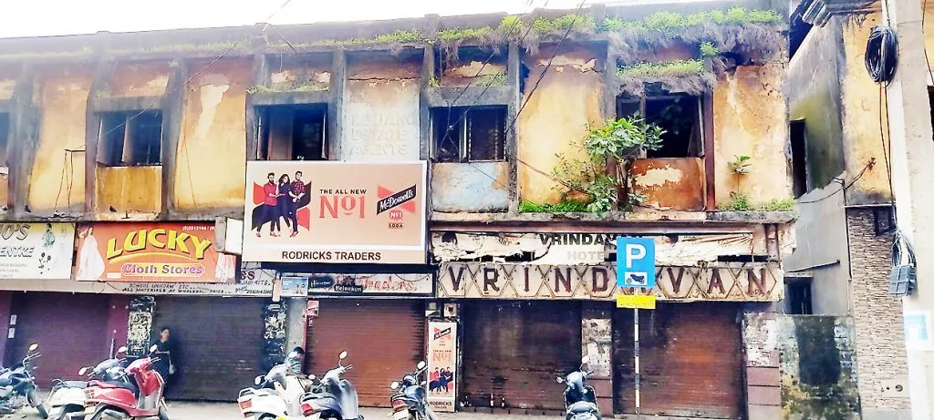 वास्को शहरातील धोकादायक इमारतींमुळे पादचाऱयांना धोका