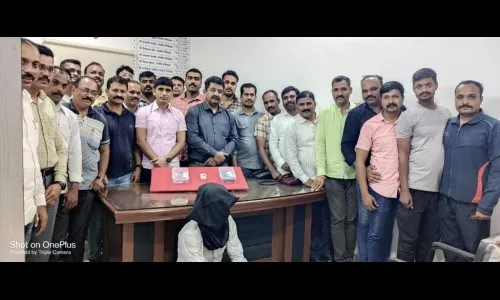 बेकायदेशीर शस्त्र बाळगणारा जेरबंद