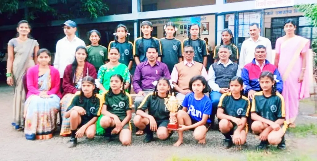 गौंडवाड मुलींचा खो-खो संघ तालुकास्तरीय स्पर्धेत प्रथम