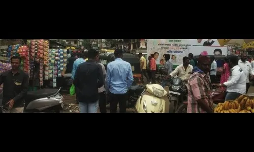 राजवाडा परिसरात वडाप चालकास चोप