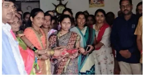 Kolhapur; खुपीरे येथे स्वातंत्रदिनी विधवा महिलेला प्रतिकात्मक सरपंचपद व ध्वजारोहणाचा मान