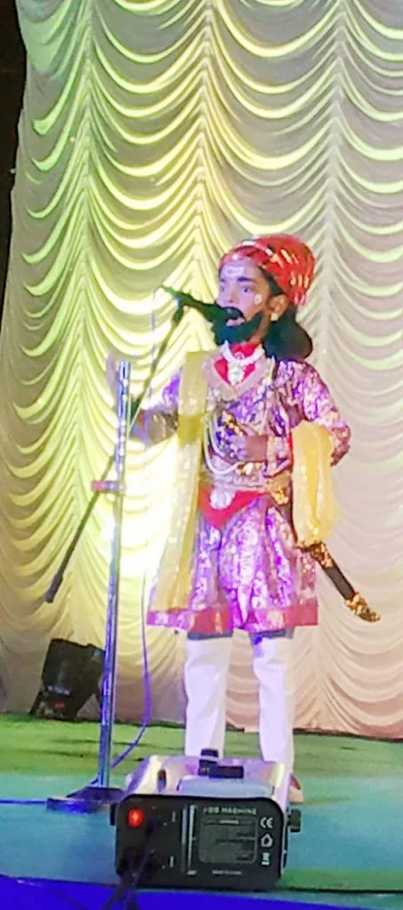 पणजी येथील वेषभूषा स्पर्धेत सुरेखा किनळेकर प्रथम