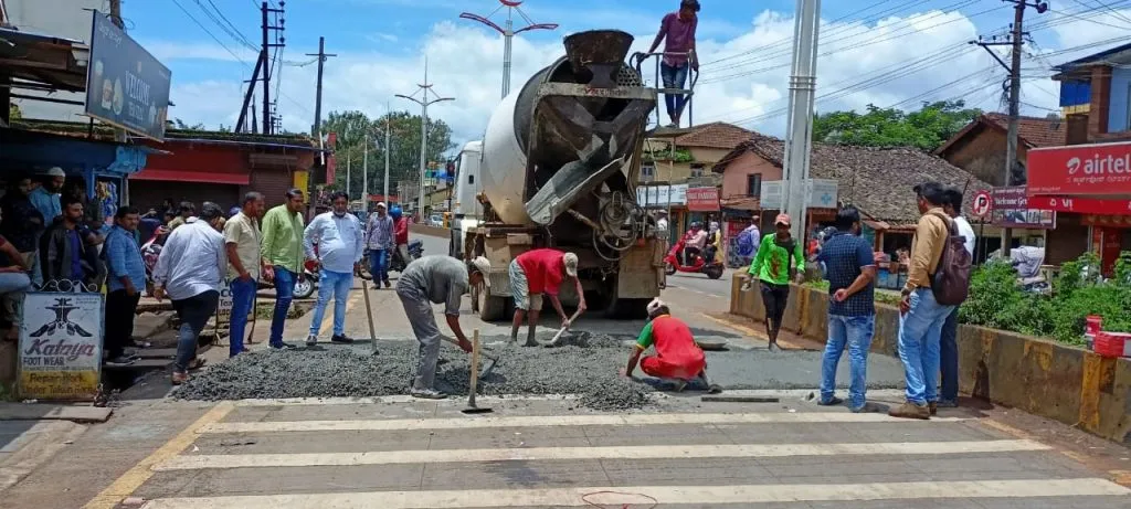 अपघातानंतर प्रशासनाला आली जाग