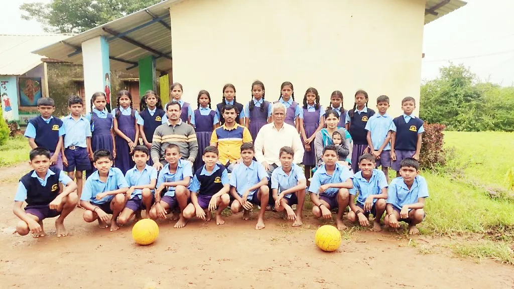 विभागीय क्रीडा स्पर्धेत अबनाळी शाळेचे उल्लेखनीय यश