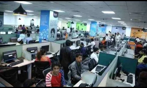 माहिती तंत्रज्ञान क्षेत्रात यावर्षी 3 लाख नोकऱया शक्य