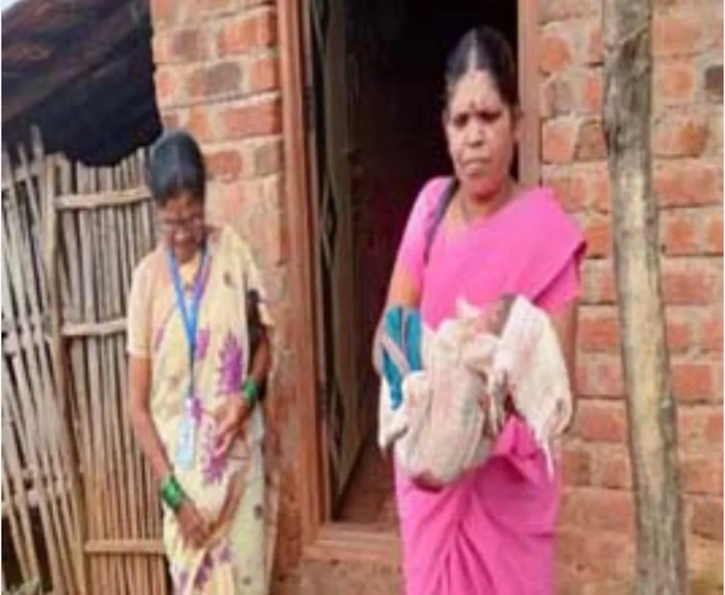 चिमुरड्या जीवाला टाकले उघड्यावर