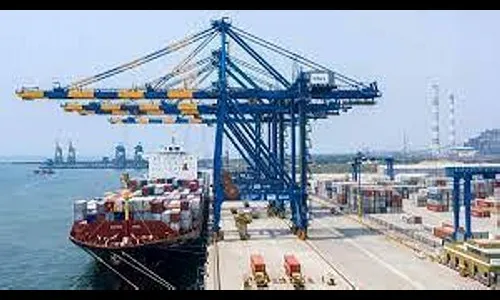 अदानी लॉजिस्टिक्सची नवकारकडून 835 कोटी रुपयांना कंटेनर डेपोची खरेदी