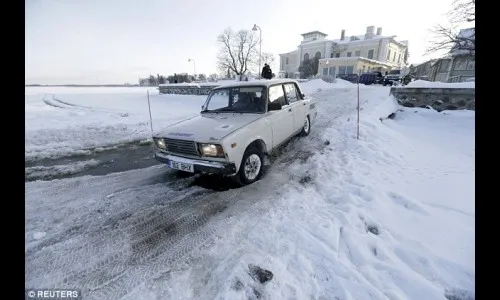 येथे सीटबेल्ट लावण्यास सक्त मनाई