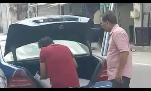 पंजाबमध्ये ‘मर्सिडीज’ असणाराही गरीब