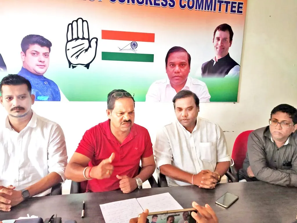 आरजी भाजपकडून निधी घेऊन स्वतःची राजकीय पोळी भाजतात