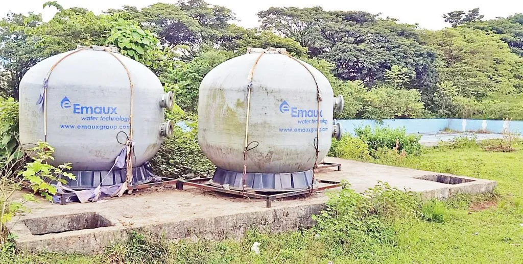 जलतरण तलावाचे काम रखडले