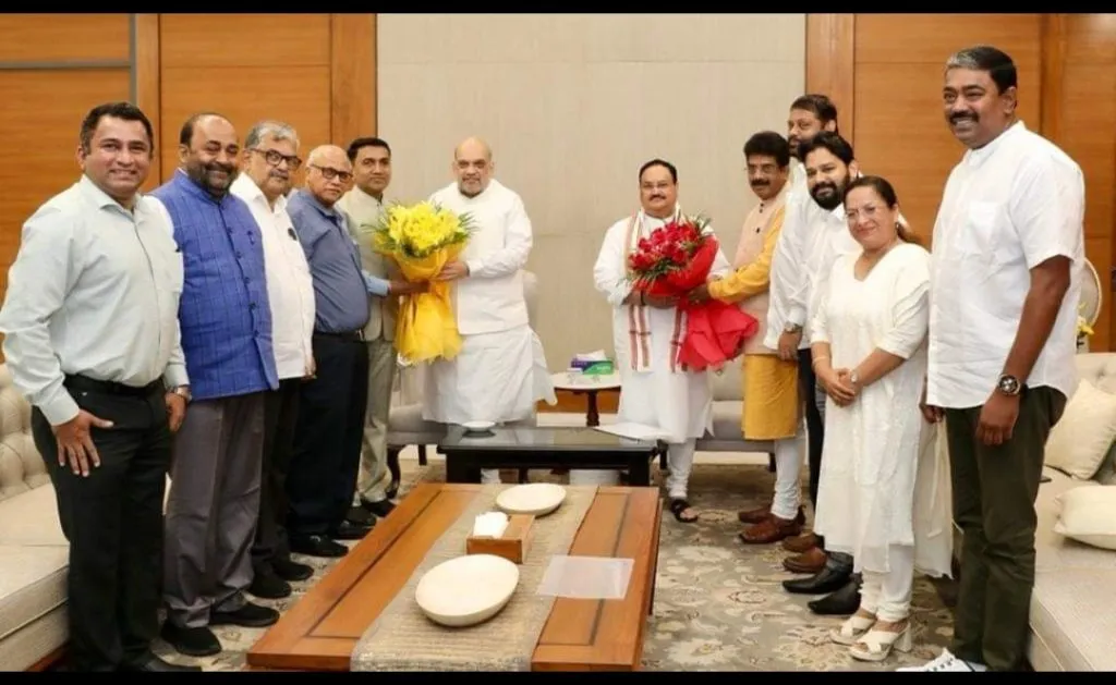 मोदी, सावंतांचे हात बळकट करा