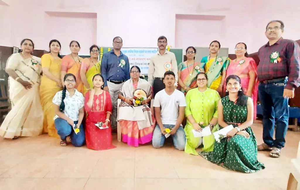 तिसवाडी प्राथमिक शिक्षक पतसंस्थेतर्पे निवृत्त शिक्षक, विद्यार्थ्यांचा गुणगौरव