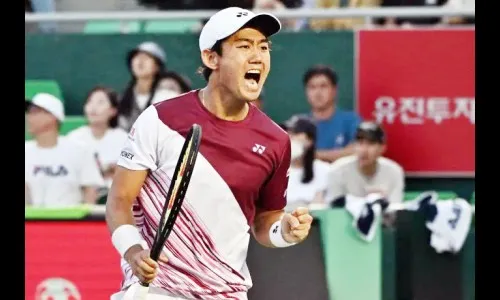 ब्रिटनचा डॅन इव्हान्स पराभूत